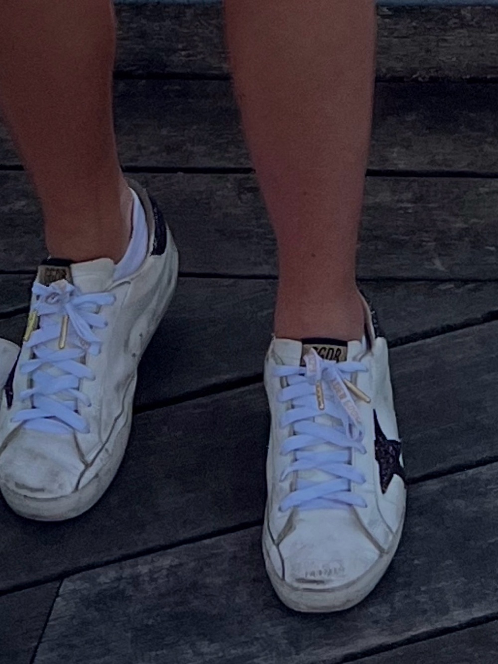 Golden Goose White Low-Top Sneakers with Navy Star - Picture 4 of 12